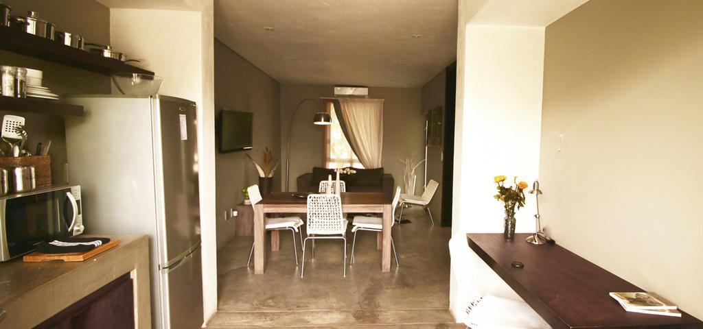 The Village Courtyard Suites & Executive Apartment 温特和克 外观 照片